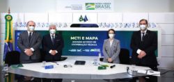 Leia mais sobre o artigo Mapa, MCTI e Finep assinam acordo de ações voltadas ao desenvolvimento tecnológico do agro brasileiro