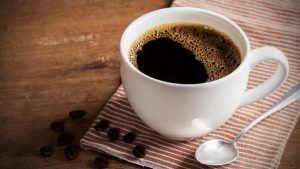 Leia mais sobre o artigo Consumo de café: a troca de cafeterias pelo cafézinho em casa