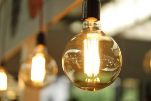 Leia mais sobre o artigo O que são as cooperativas de energia e como elas garantem redução de custos para pequenas e médias empresas?