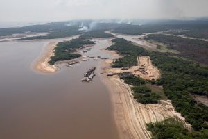 Leia mais sobre o artigo Mais de 630 mil pessoas são afetadas por seca no Amazonas
