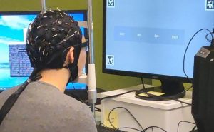 Leia mais sobre o artigo Inovação: cientistas criam capacete que traduz pensamentos em texto